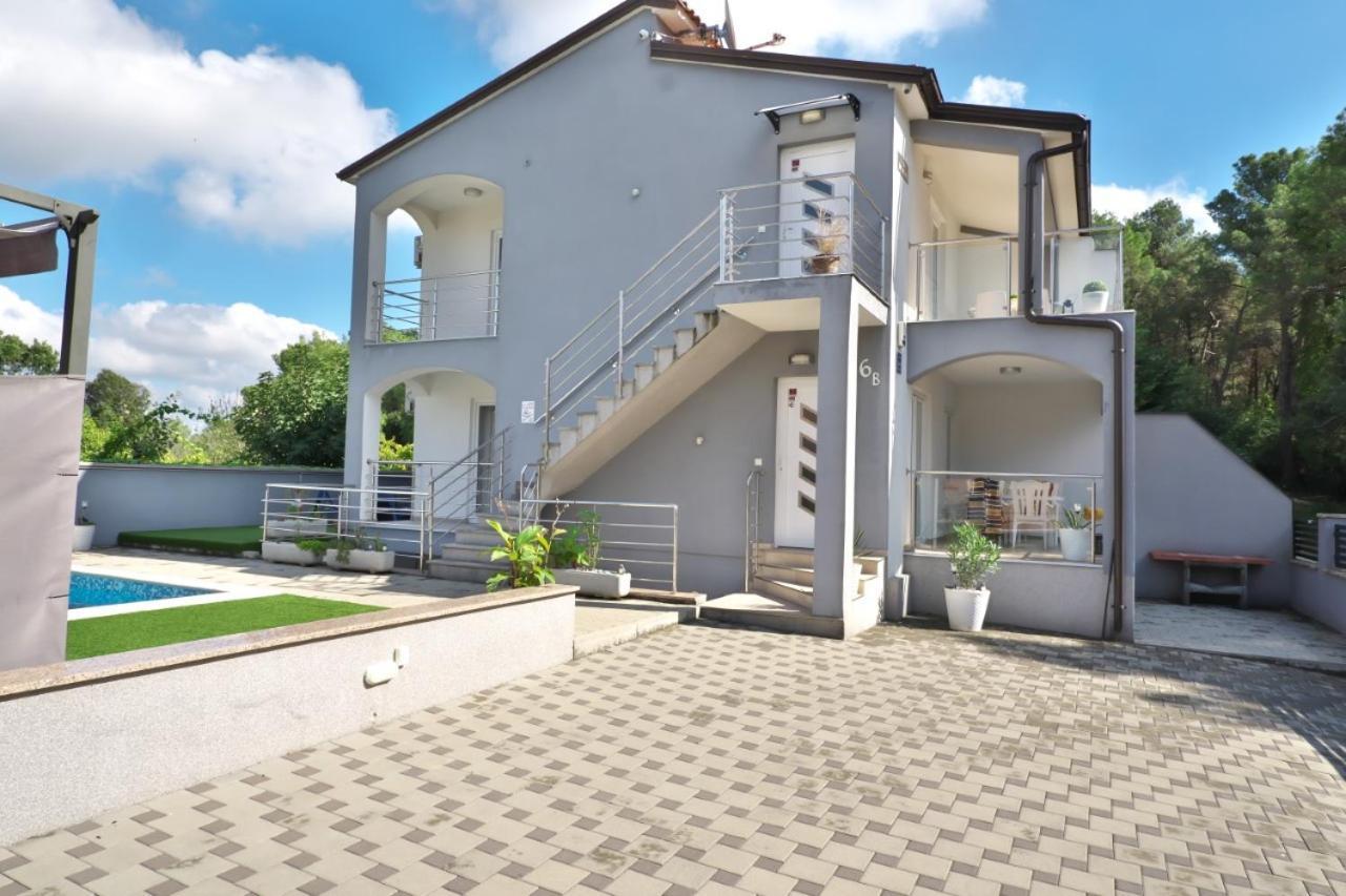 Villa Miskovic バニョレ エクステリア 写真