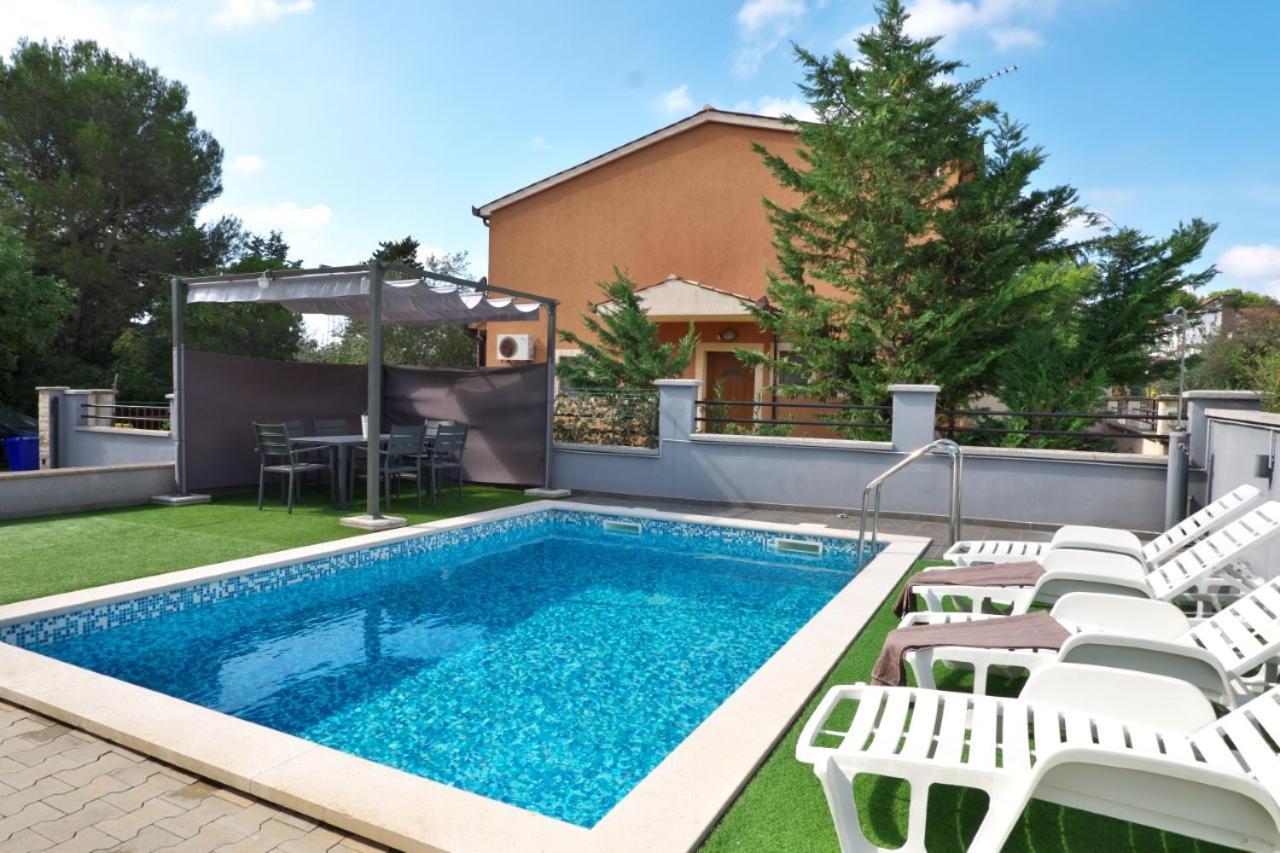Villa Miskovic バニョレ エクステリア 写真